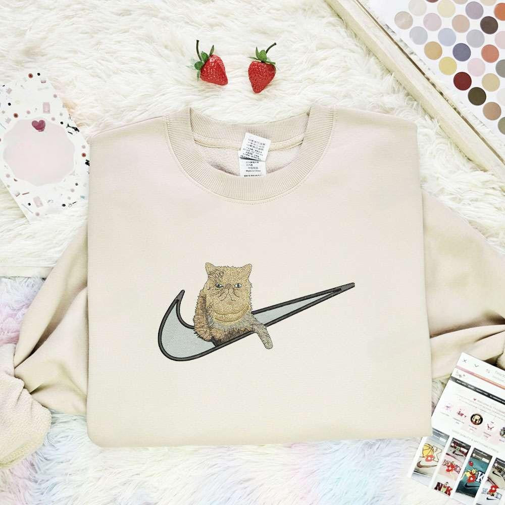 Cat Pet Animal Embroidered Shirt , Anime Embroidered T-shirt Sweatshirt Hoodie, Inspired Anime Movie, Best Gift for Anime Fans