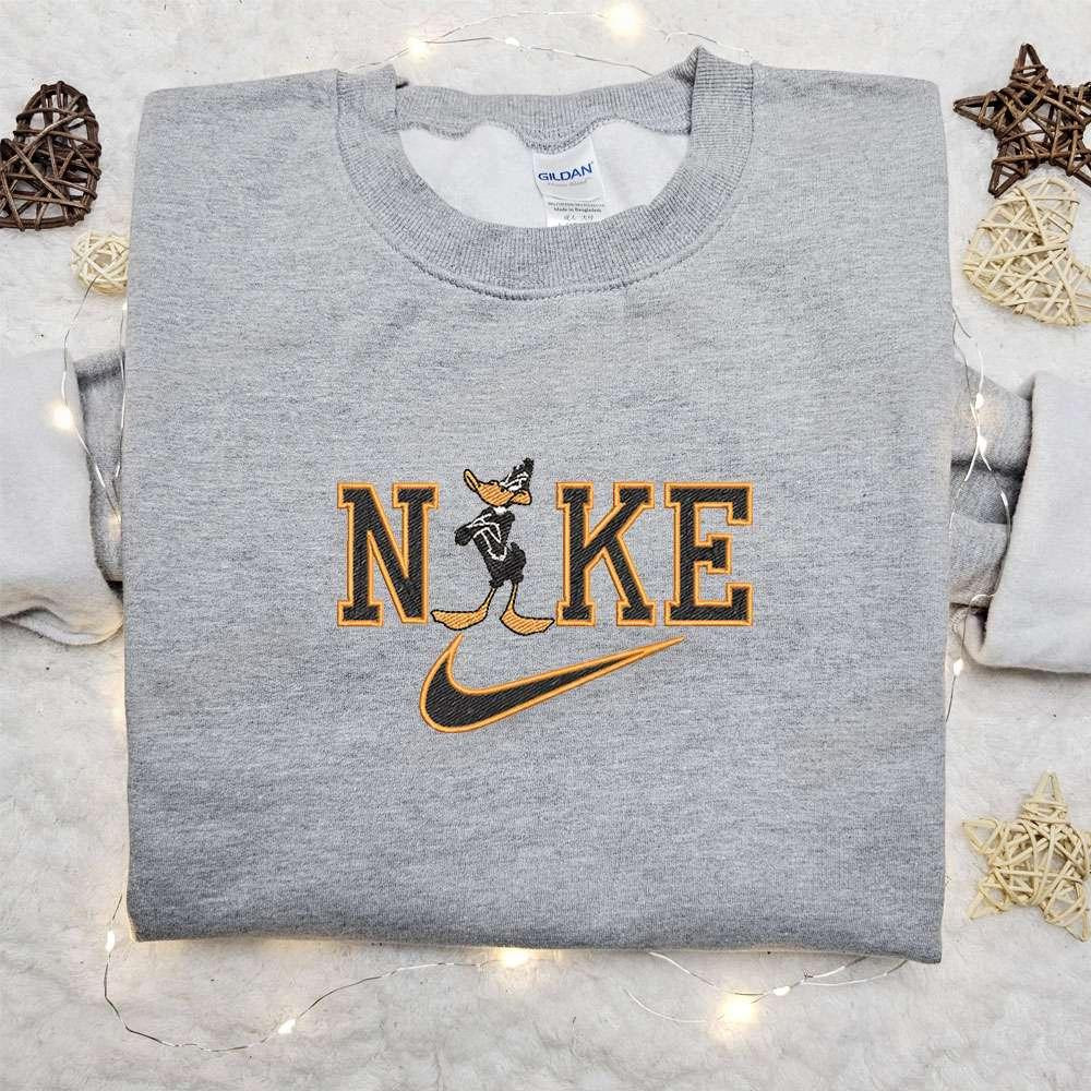 Daffy Duck x Nike Cartoon Embroidered Sweatshirt Walt Disney Characters Embroidered Shirt Best Birthday Gift Ideas for Family