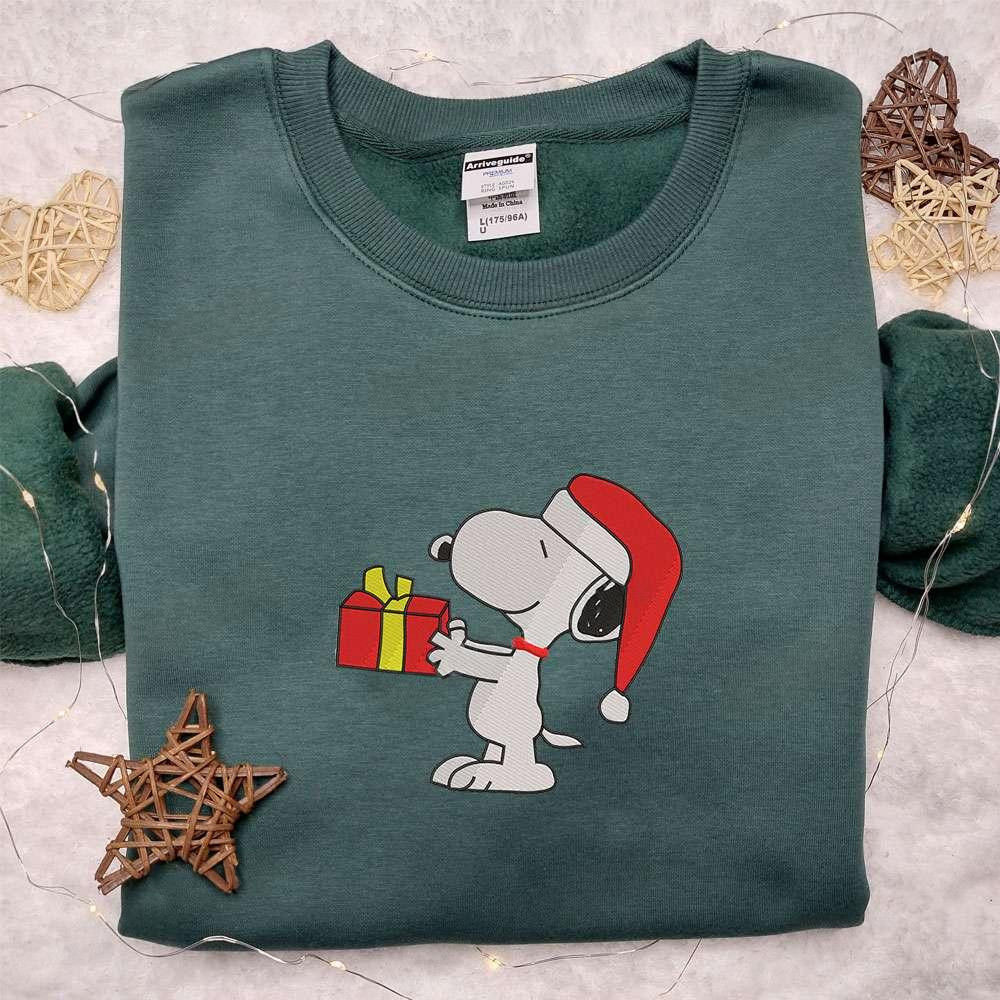 Snoopy Giving Christmas Gift Embroidered Shirt The Peanuts Cartoon Embroidered Hoodie Best Christmas Gifts For Family