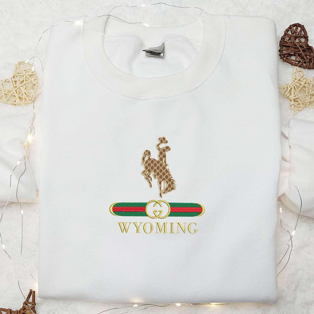 Wyoming Cowboys x Gucci Embroidered Shirt NCAA Sports Embroidered Hoodie Best Gift Idea